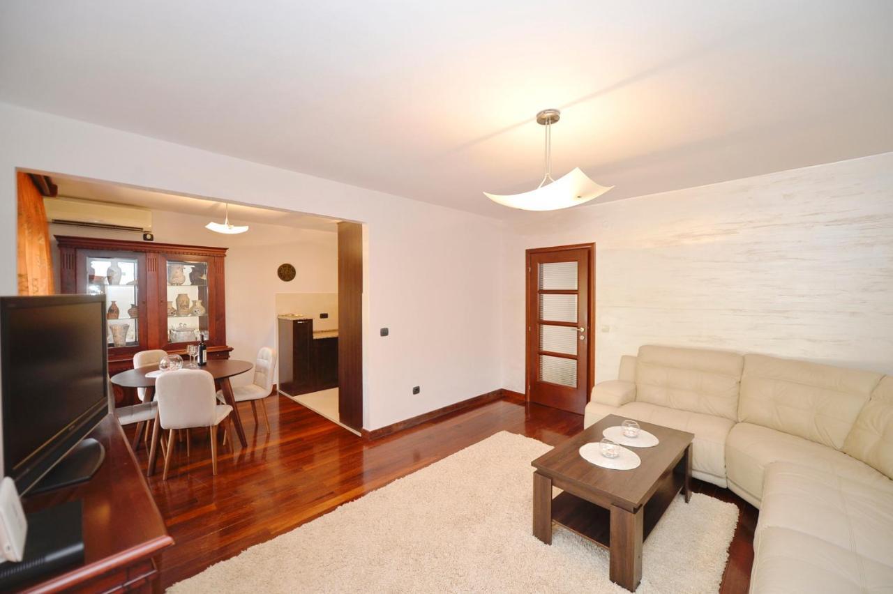 Apartment Nikolija Доброта Екстериор снимка