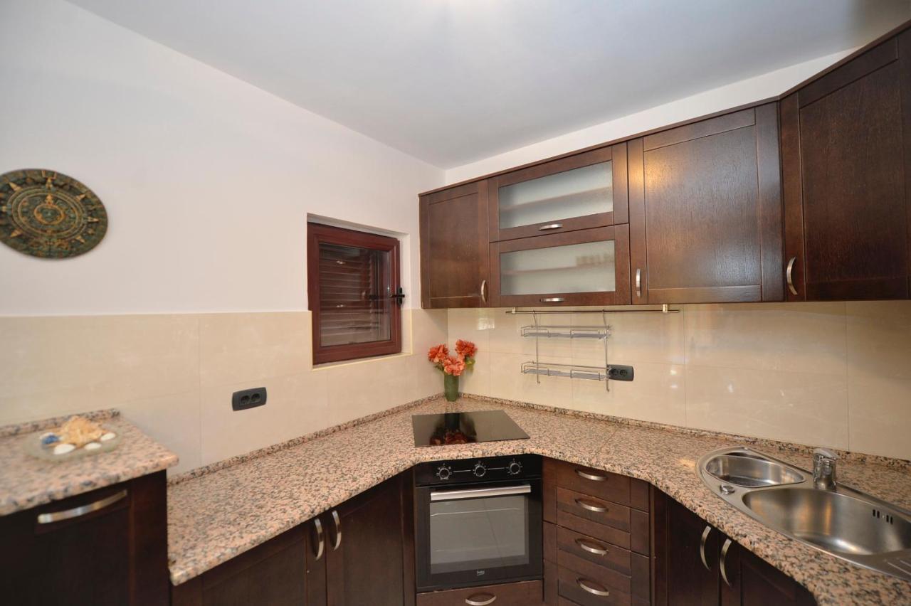 Apartment Nikolija Доброта Екстериор снимка